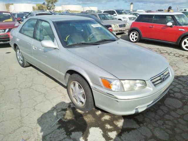 Photo 1 from auction – 2001 TOYOTA CAMRY with VIN 4T1BG22K01U799072