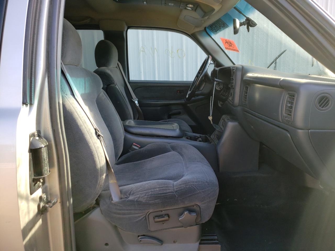 Photo 5 from auction – 2000 CHEVROLET SILVRDO LT with VIN 2GCEC19T7Y1385685