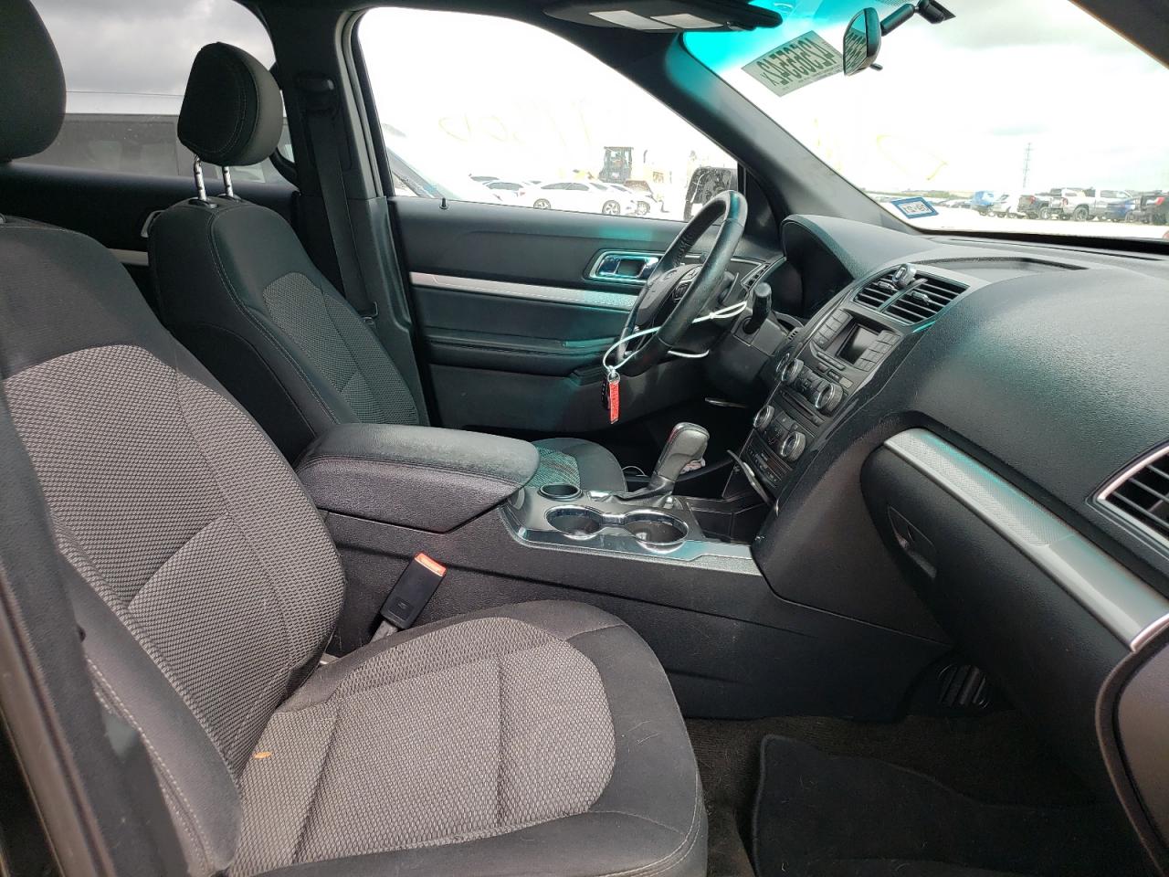 Photo 5 from auction – 2016 FORD EXPLORER X with VIN 1FM5K7D86GGC57881
