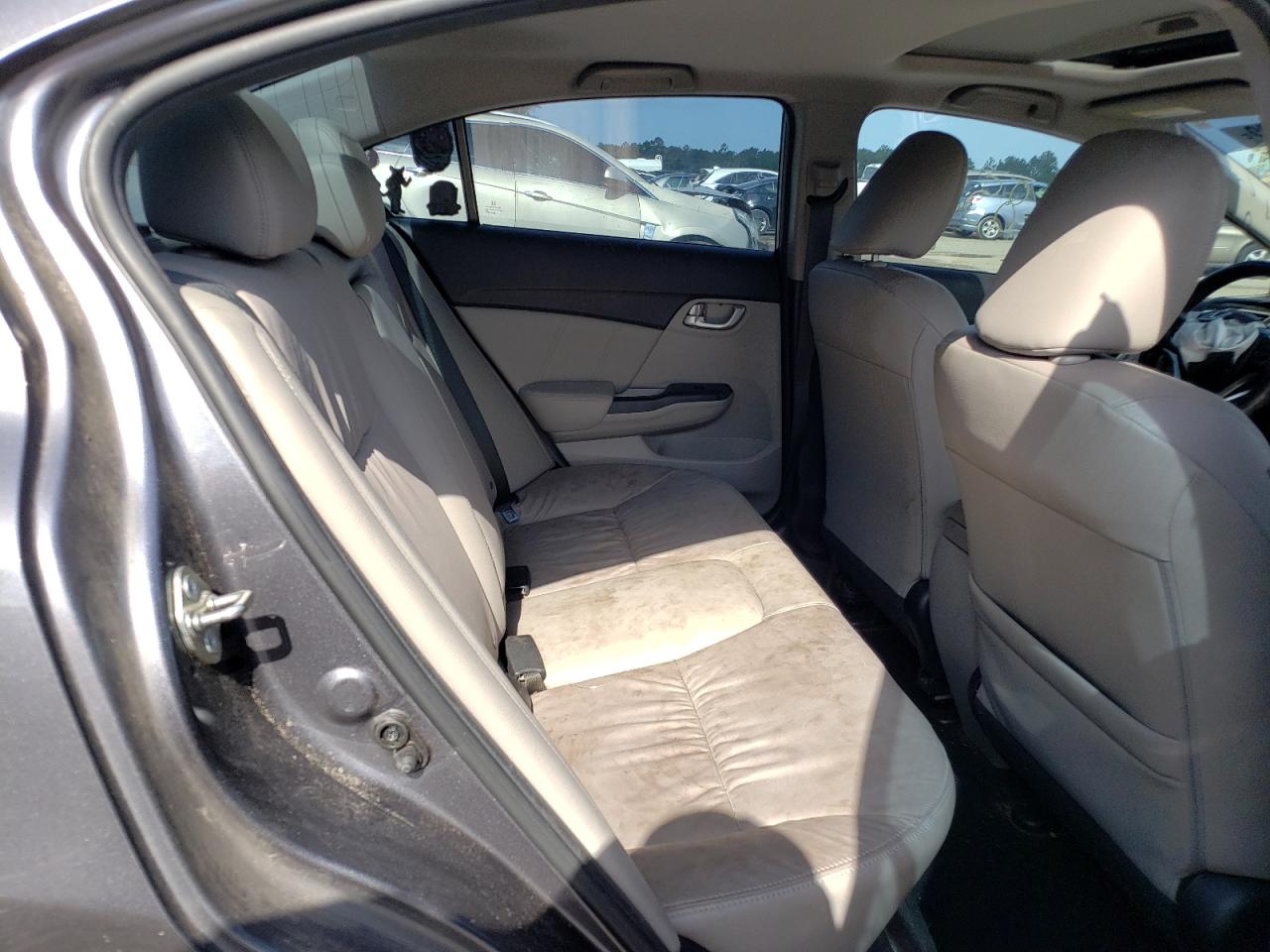 Photo 6 from auction – 2015 HONDA CIVIC EXL with VIN 2HGFB2F98FH512066
