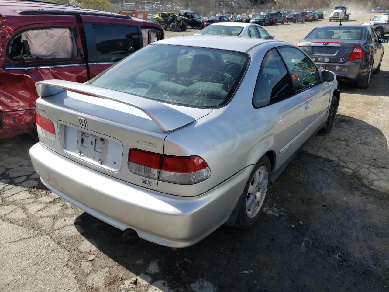 Photo 4 from auction – 2000 HONDA CIVIC EX with VIN 1HGEJ8242YL065641