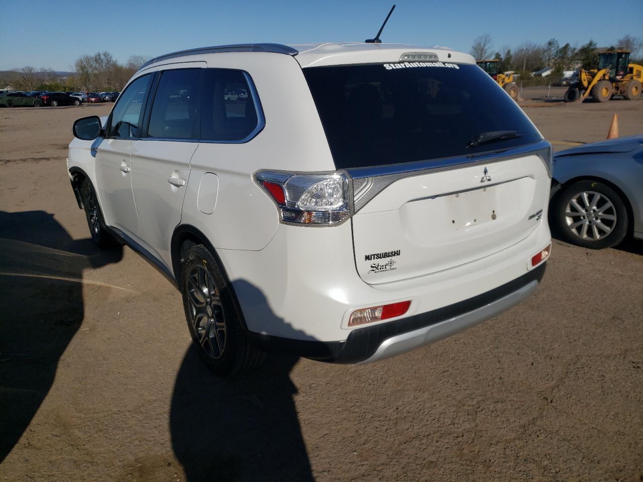 Photo 3 from auction – 2015 MITSUBISHI OUTLANDER with VIN JA4JZ4AX9FZ006682