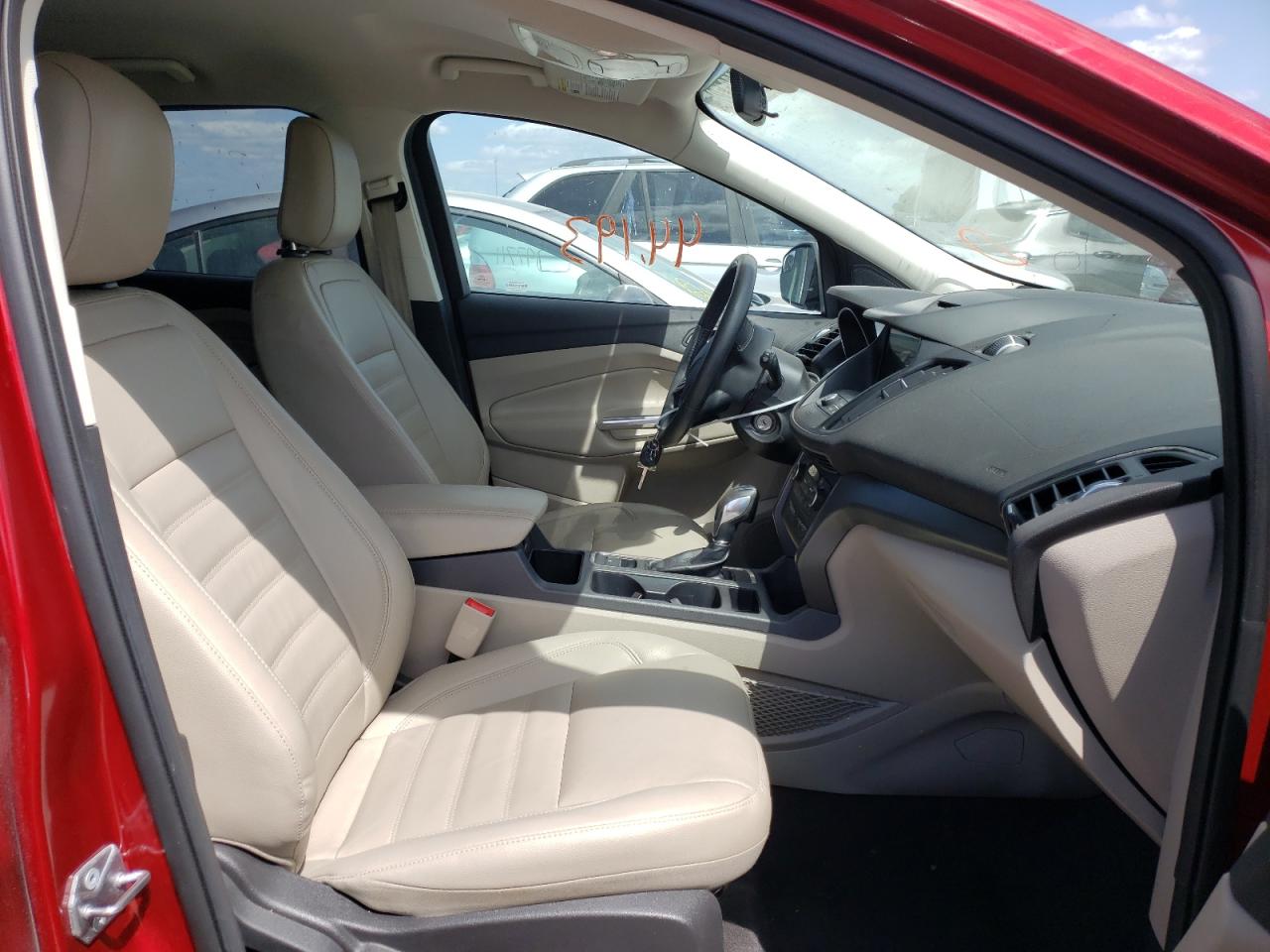 Photo 5 from auction – 2018 FORD ESCAPE SEL with VIN 1FMCU9HD9JUB96006