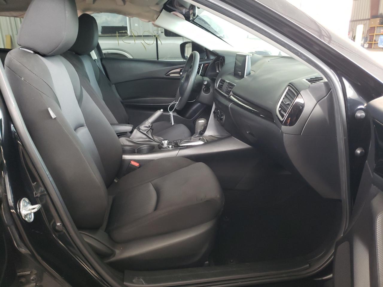 Photo 5 from auction – 2016 MAZDA 3 SPORT with VIN 3MZBM1T72GM250677