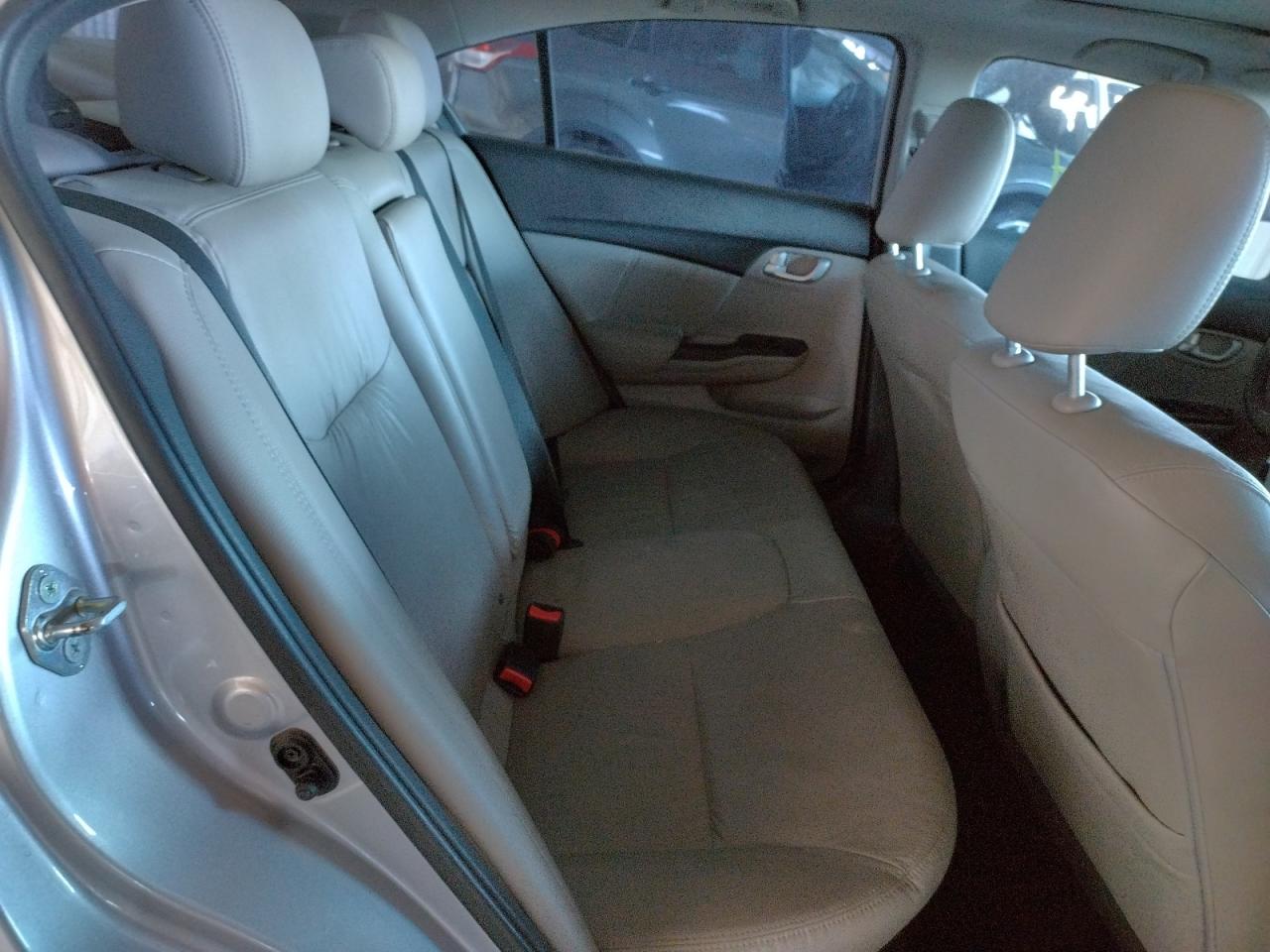 Photo 6 from auction – 2015 HONDA CIVIC EXL with VIN 19XFB2F9XFE090022