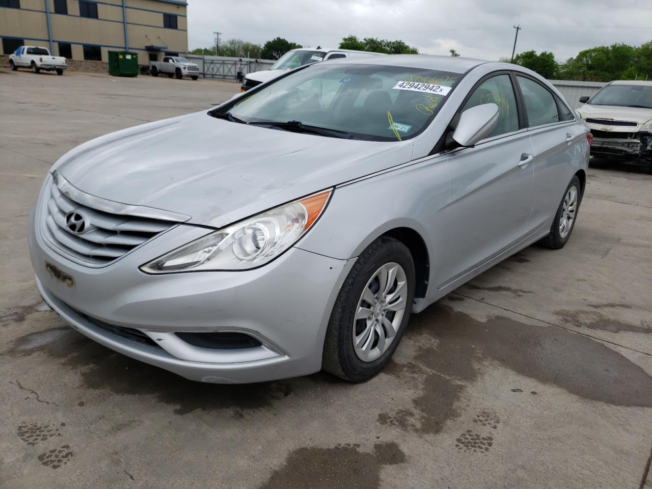 Photo 2 from auction – 2011 HYUNDAI SONATA GLS with VIN 5NPEB4AC1BH286625