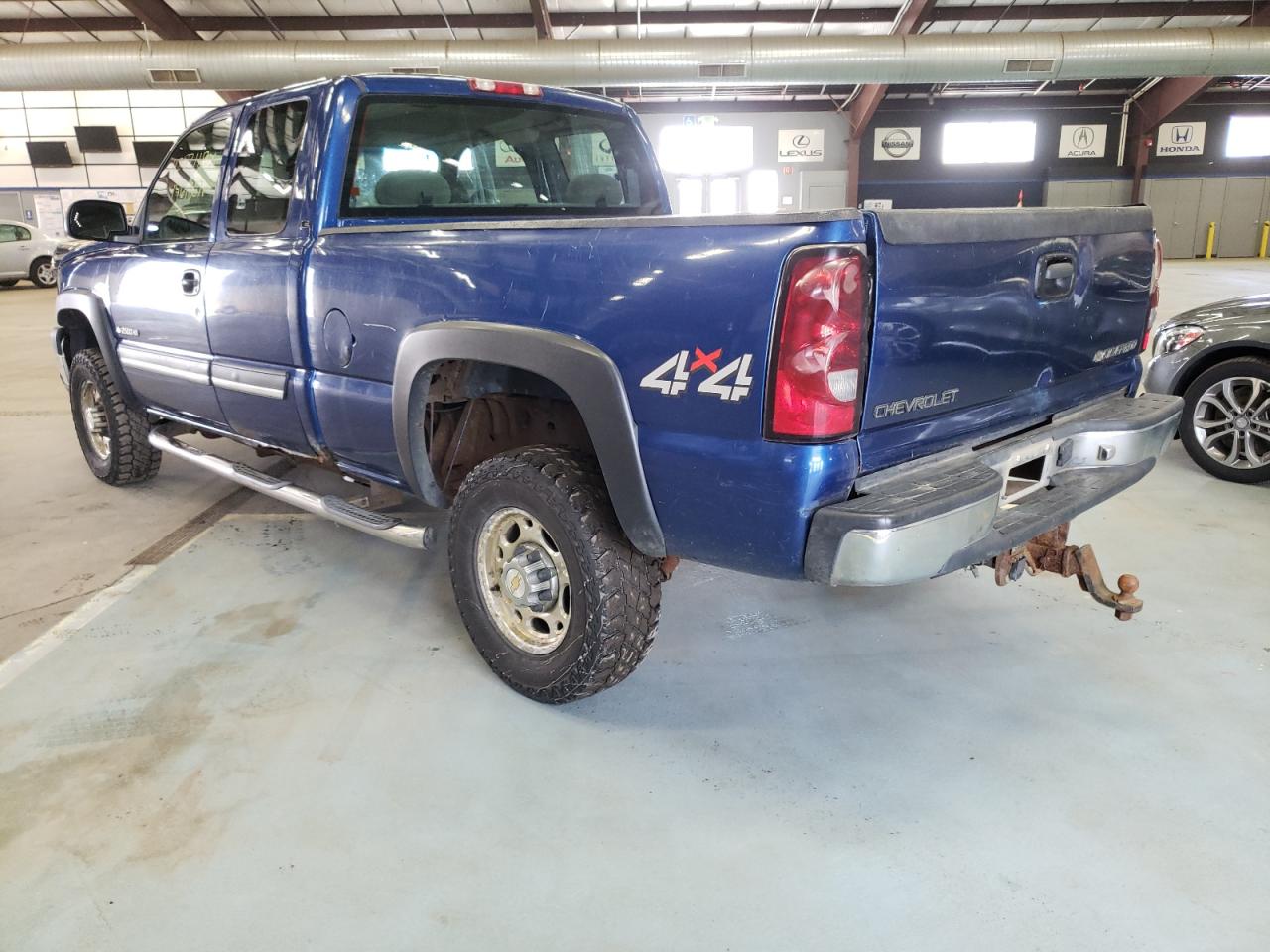 Photo 3 from auction – 2004 CHEVROLET SILVERADO with VIN 1GCHK29U44E279010