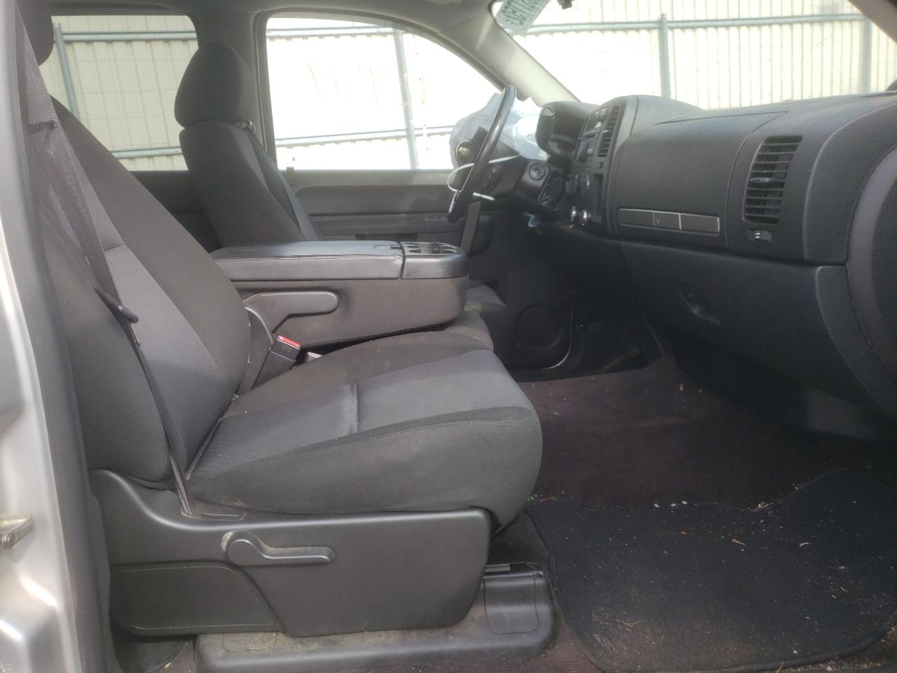 Photo 5 from auction – 2010 CHEVROLET SILVERADO with VIN 3GCRKSE30AG291337