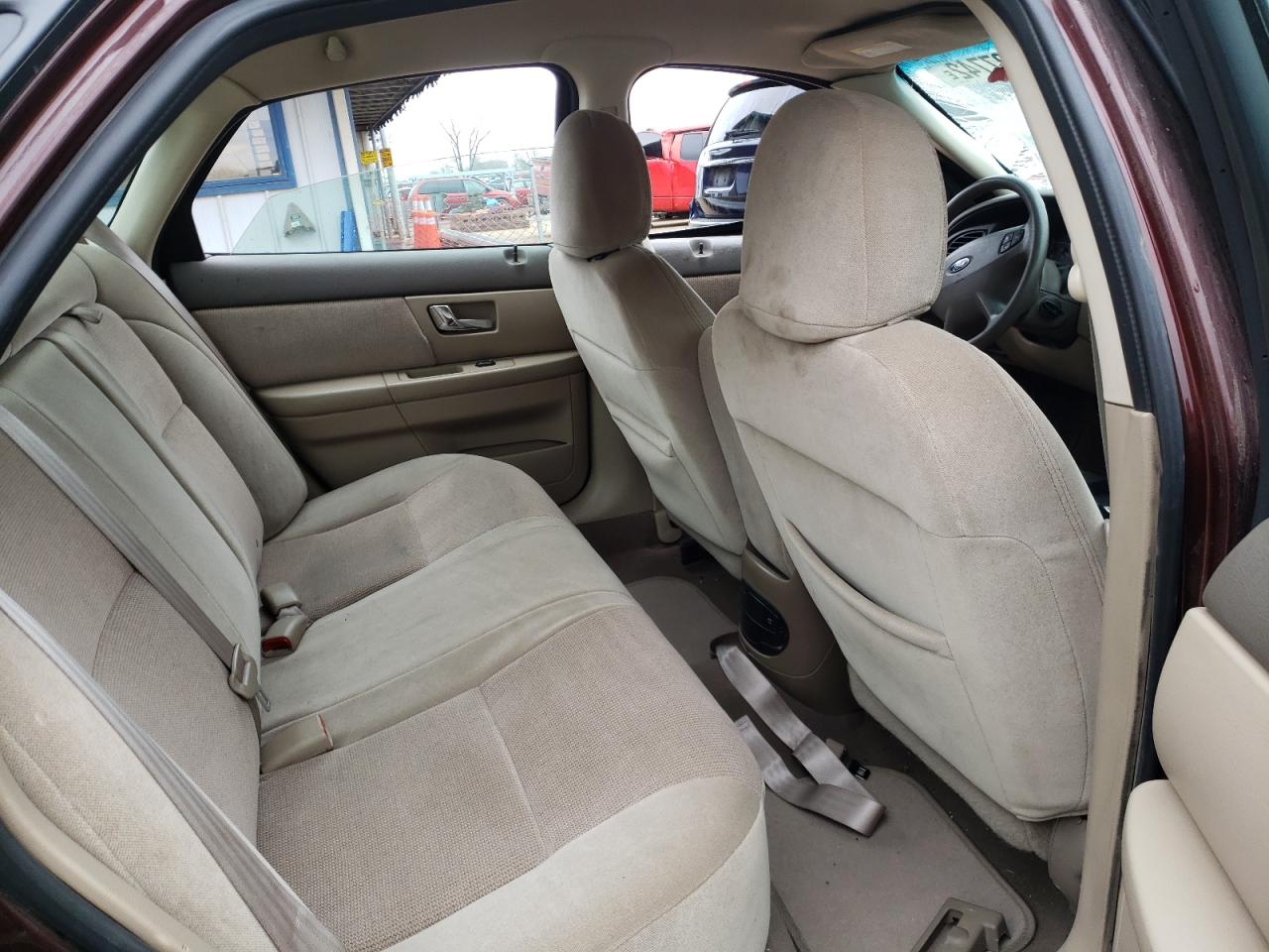 Photo 6 from auction – 2001 FORD TAURUS SES with VIN 1FAFP55U11G273543