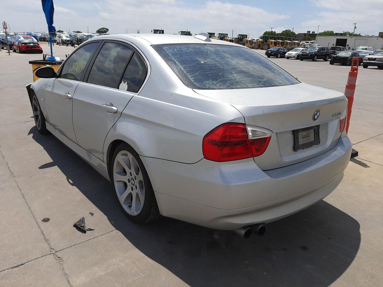 Photo 3 from auction – 2006 BMW 330 I with VIN WBAVB33536KS31879