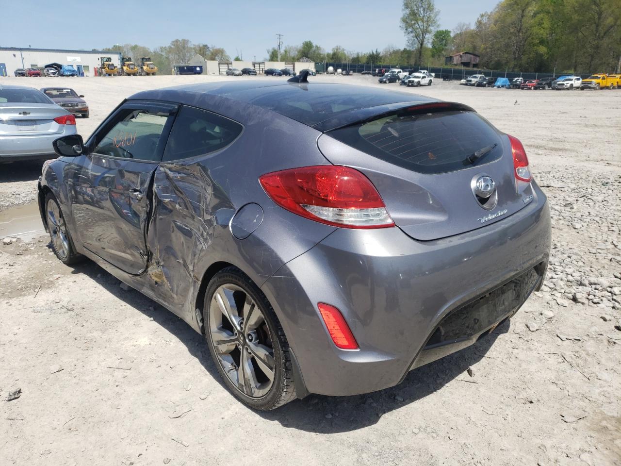 Photo 3 from auction – 2016 HYUNDAI VELOSTER with VIN KMHTC6AD4GU258853