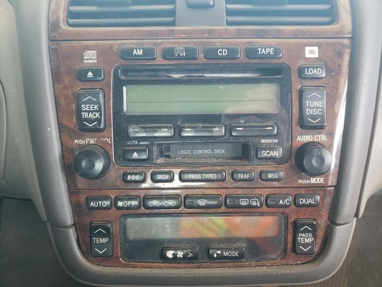 Photo 9 from auction – 2004 TOYOTA AVALON XL with VIN 4T1BF28B14U377441