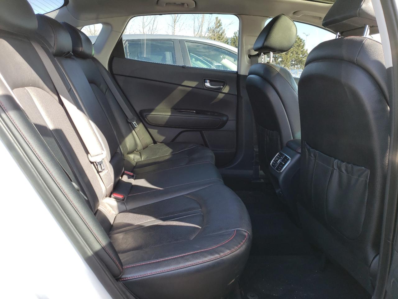 Photo 6 from auction – 2016 KIA OPTIMA SX with VIN 5XXGW4L27GG073067