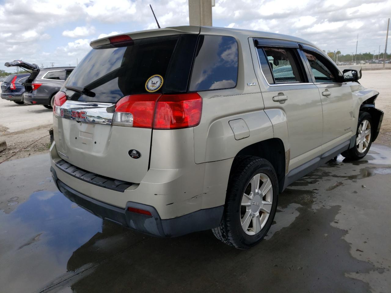 Photo 4 from auction – 2013 GMC TERRAIN SL with VIN 2GKALMEK7D6209895