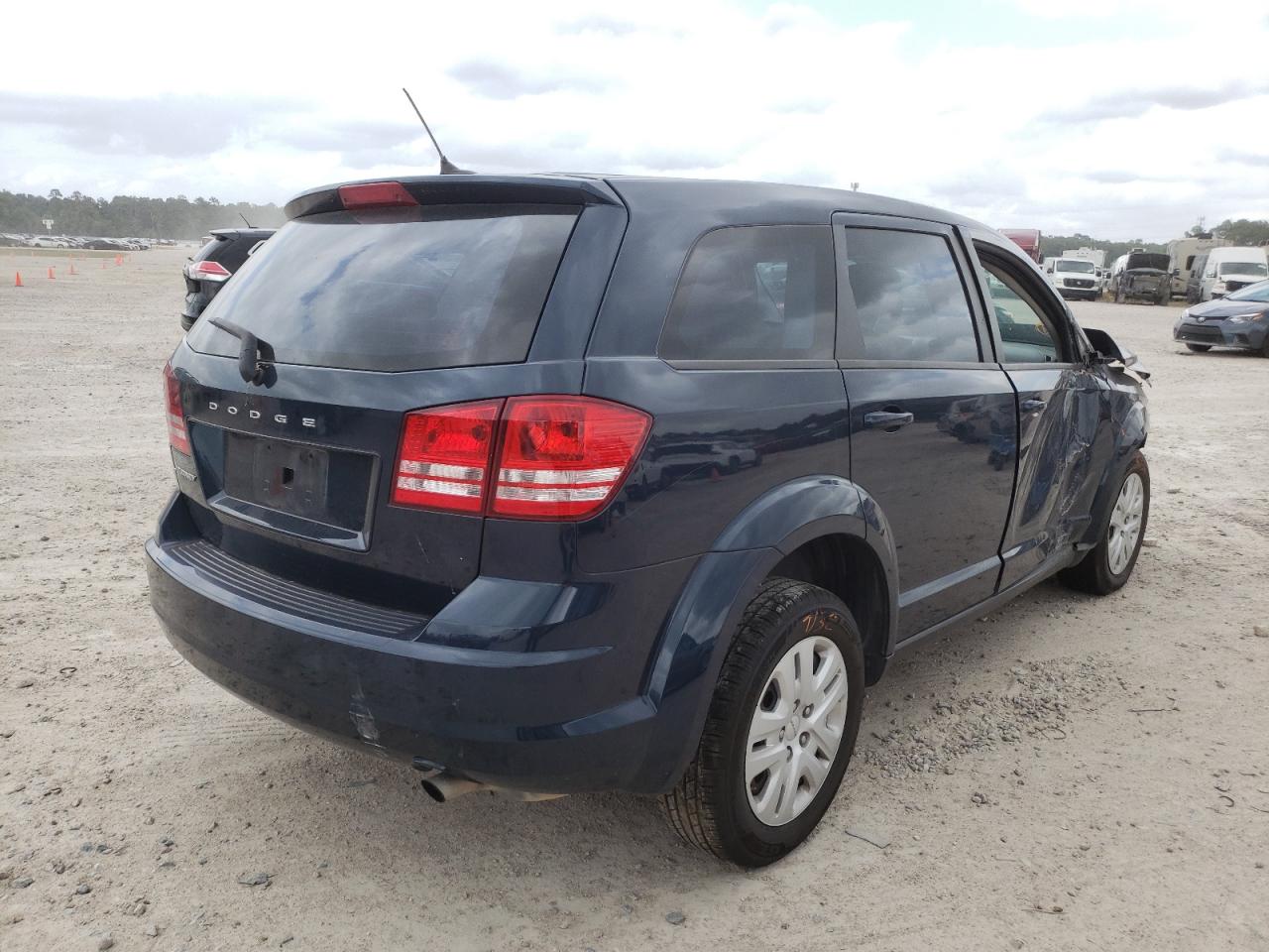 Photo 4 from auction – 2015 DODGE JOURNEY SE with VIN 3C4PDCAB7FT630095