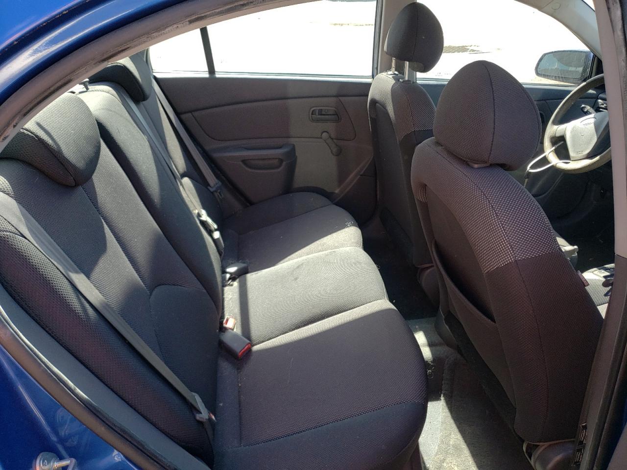 Photo 6 from auction – 2008 KIA RIO BASE with VIN KNADE123186406469