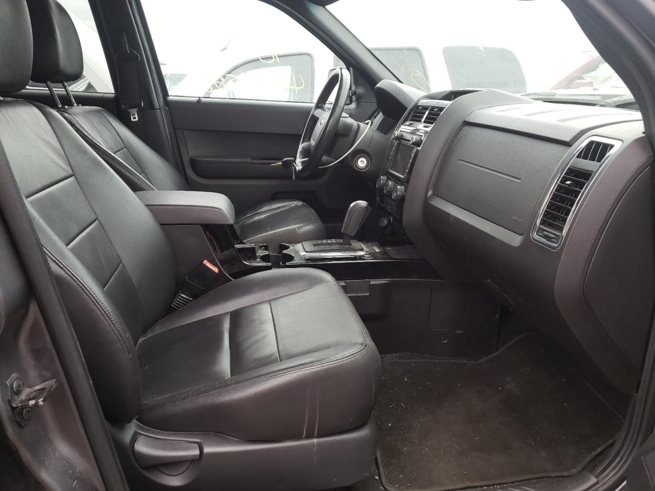 Photo 5 from auction – 2010 FORD ESCAPE LIM with VIN 1FMCU9EG7AKB50023