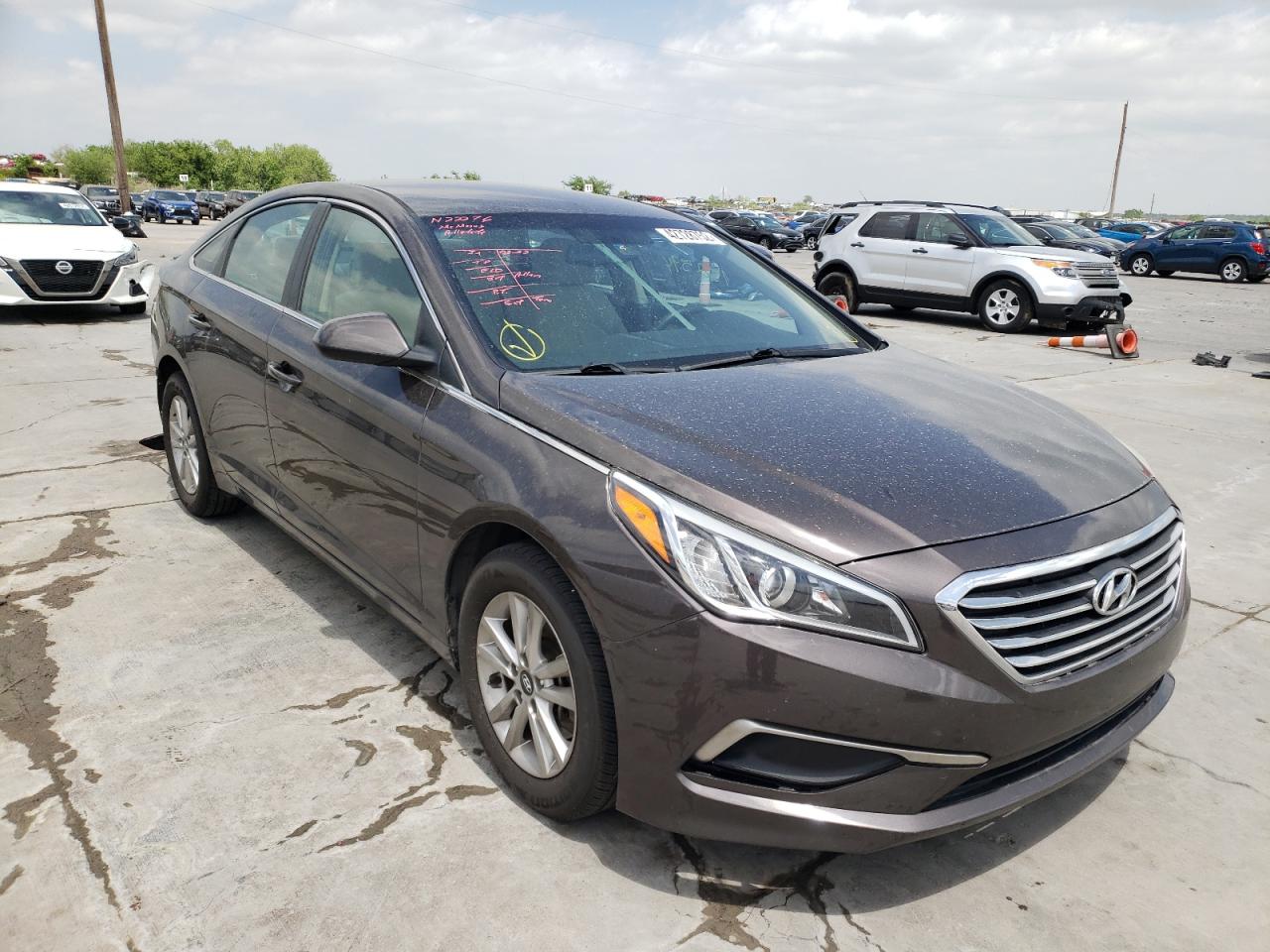 Photo 1 from auction – 2016 HYUNDAI SONATA SE with VIN 5NPE24AF3GH375985