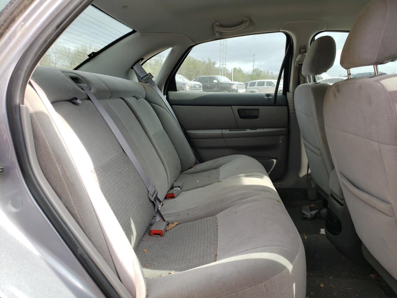 Photo 6 from auction – 2006 FORD TAURUS SE with VIN 1FAHP53U66A161438