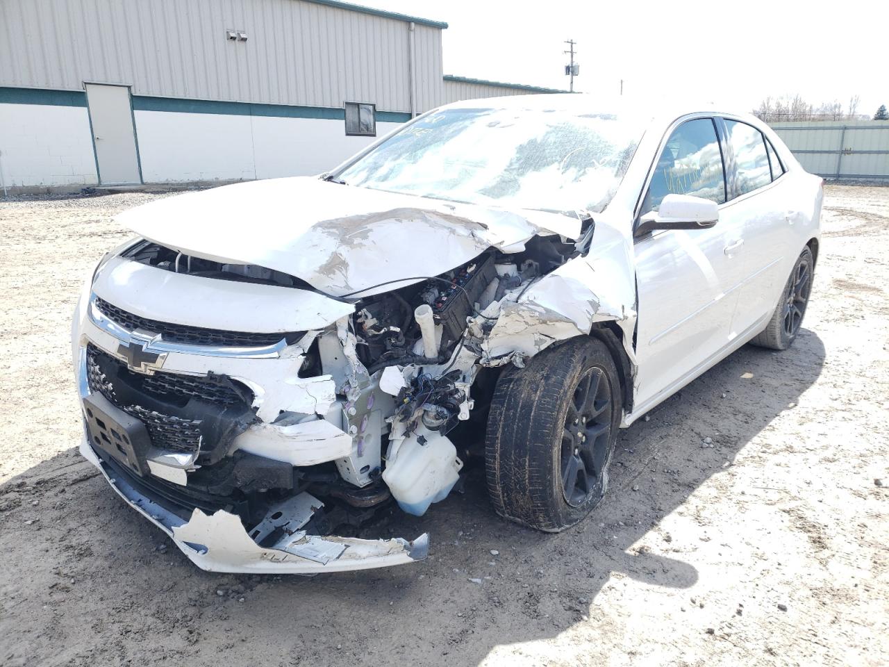 Photo 2 from auction – 2015 CHEVROLET MALIBU 1LT with VIN 1G11C5SL0FF198108