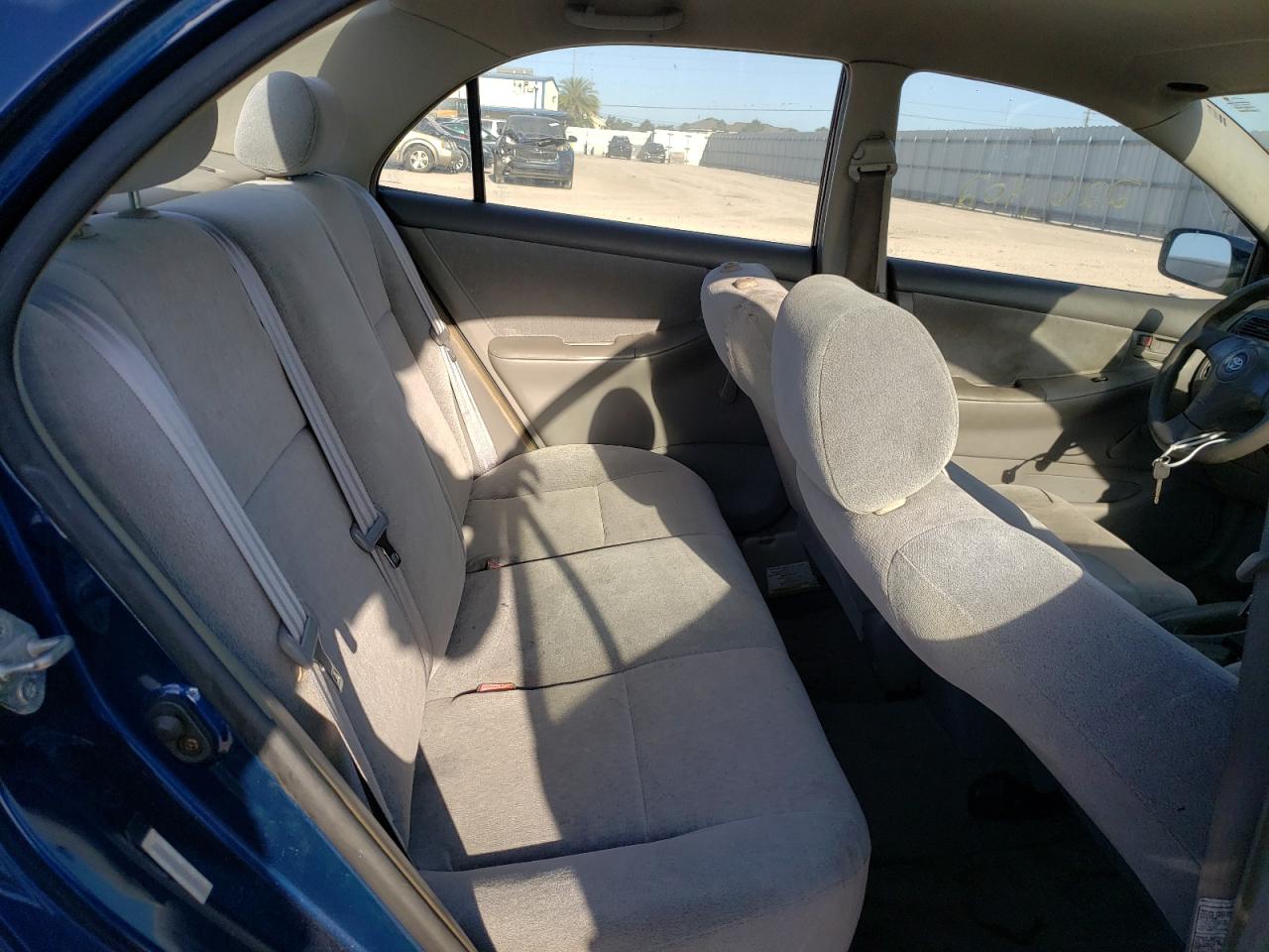 Foto 6 de la subasta – 2003 TOYOTA COROLLA CE con VIN JTDBR32E130039600