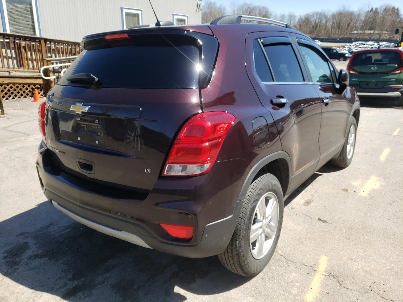 Photo 4 from auction – 2020 CHEVROLET TRAX 1LT with VIN KL7CJPSB1LB353242
