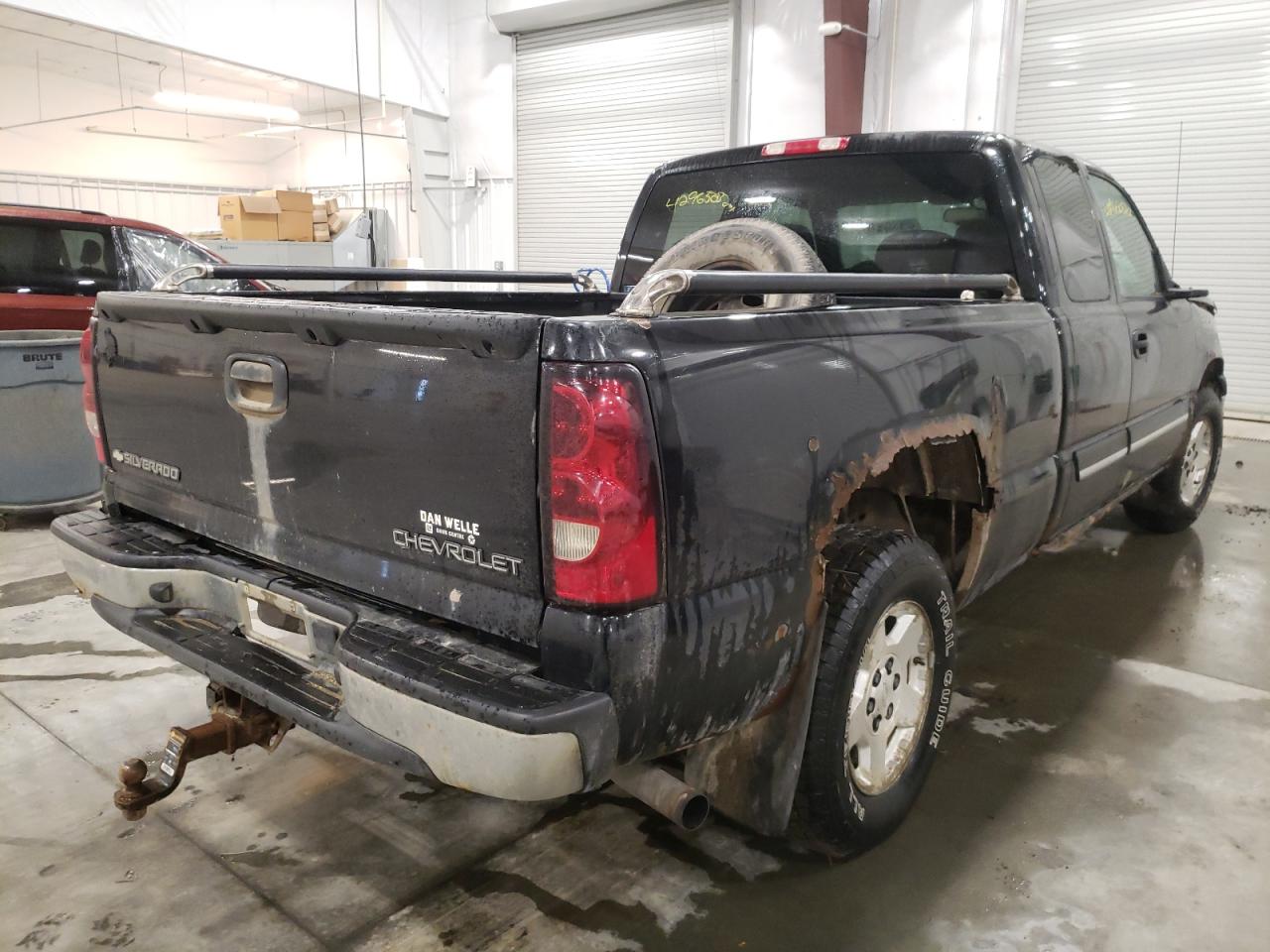 Photo 4 from auction – 2004 CHEVROLET SILVERADO with VIN 1GCEK19T84Z144044