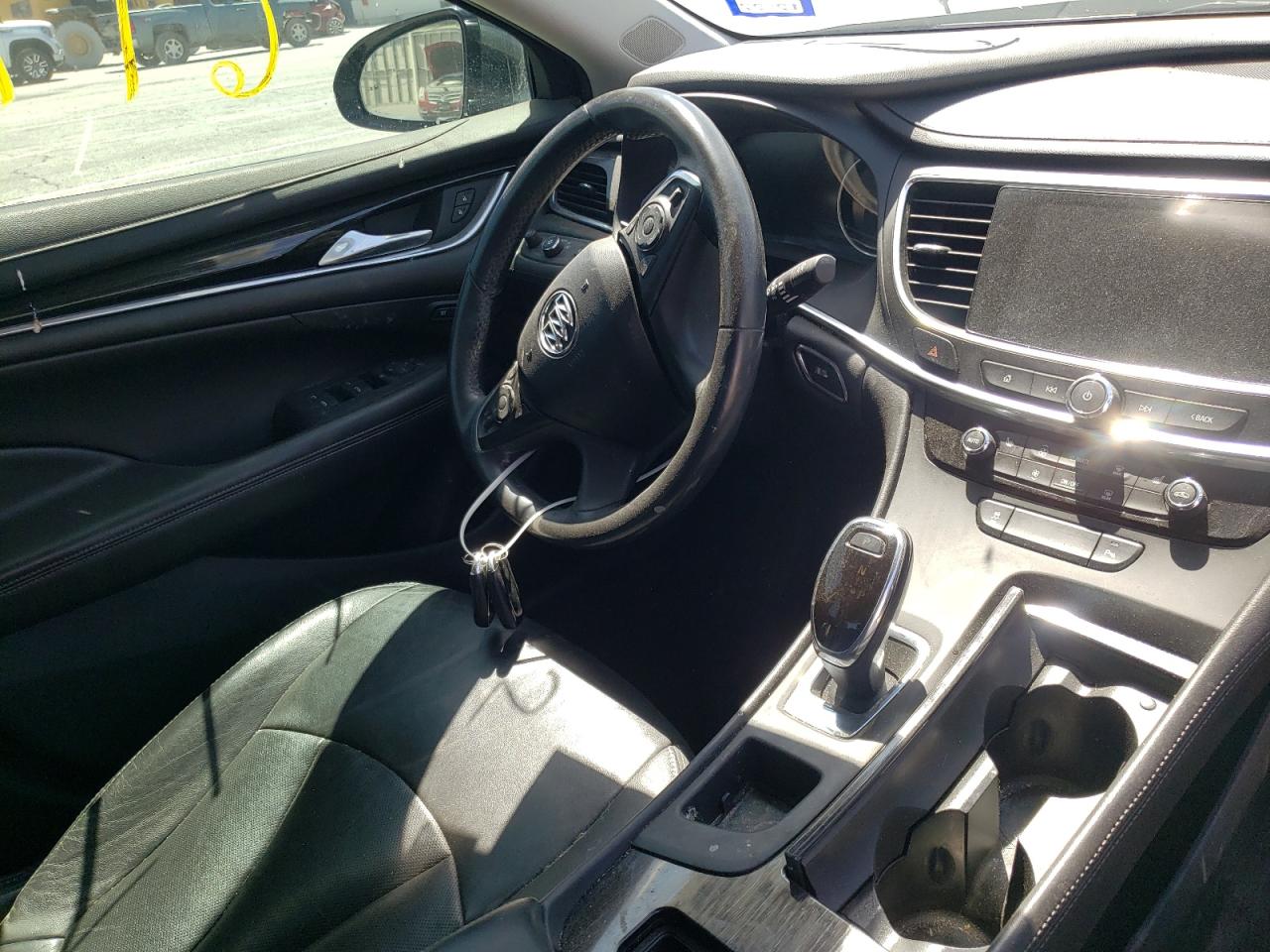 Фото 9 с аукциона – 2017 BUICK LACROSSE E с VIN 1G4ZP5SS1HU175307