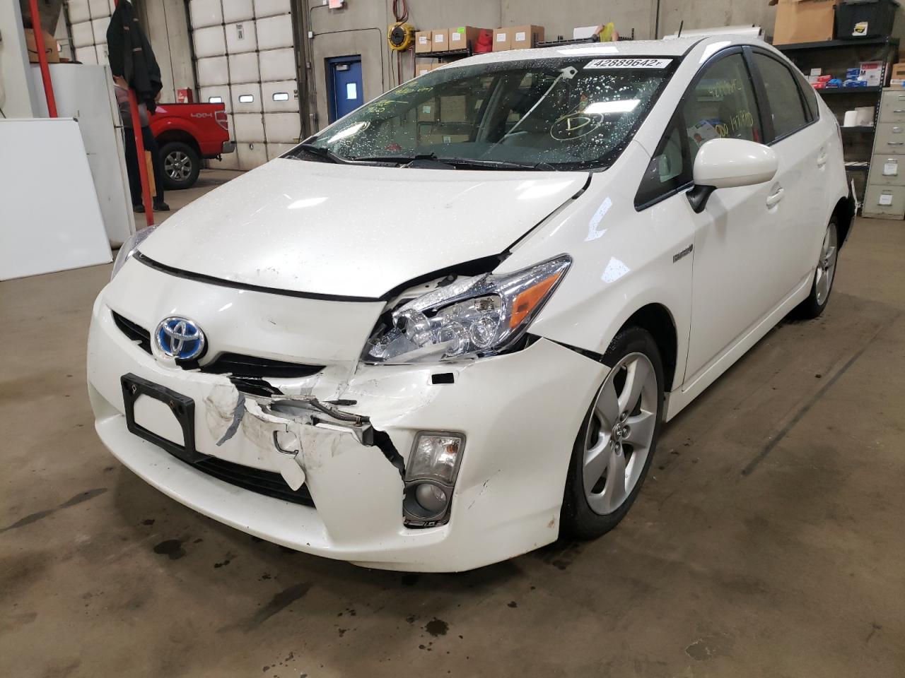 Photo 2 from auction – 2010 TOYOTA PRIUS with VIN JTDKN3DU8A0063261