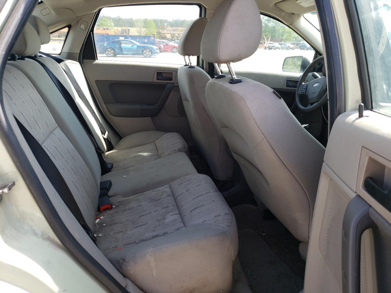Photo 6 from auction – 2010 FORD FOCUS SE with VIN 1FAHP3FN8AW231008