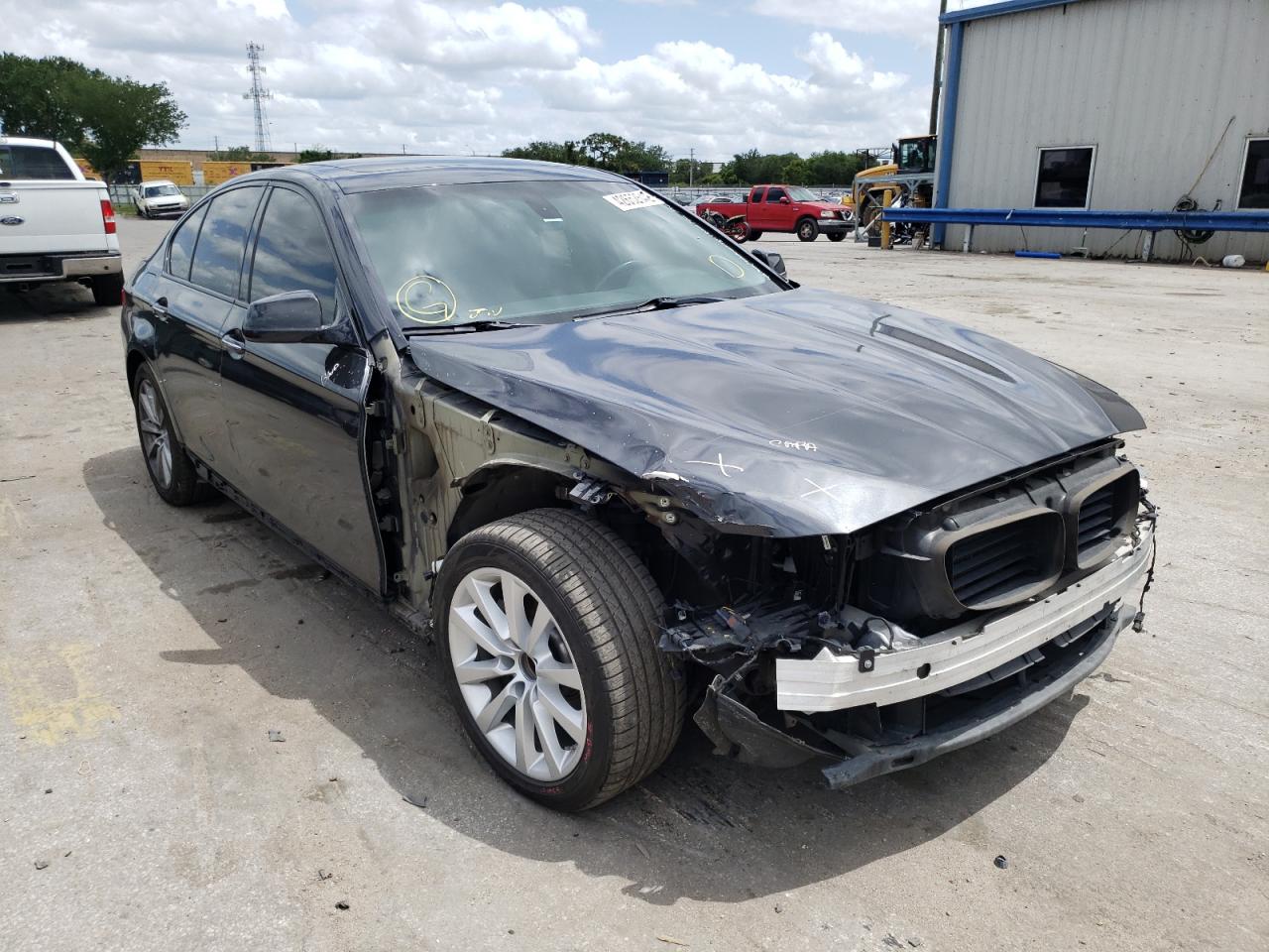 BMW 528 I 2011 with VIN WBAFR1C50BC672376 - Photo from auction