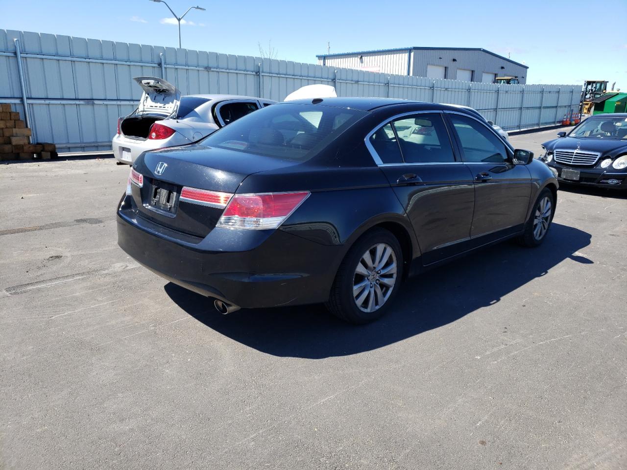 Photo 4 from auction – 2012 HONDA ACCORD EXL with VIN 1HGCP2F89CA064622