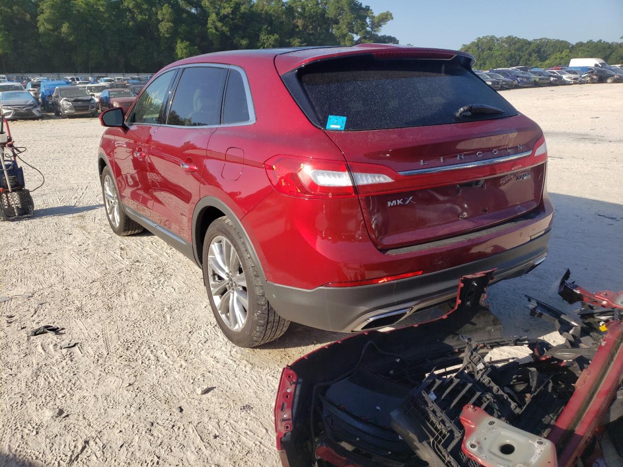 Zdjęcie 3 z aukcji – 2016 LINCOLN MKX RESERV z VIN 2LMTJ8LP9GBL37650