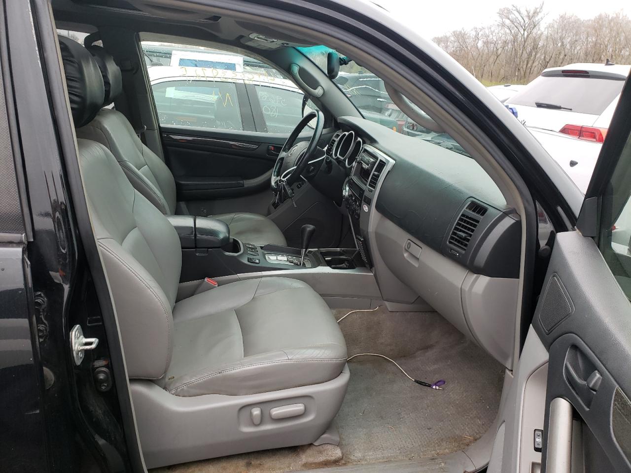 Photo 5 from auction – 2004 TOYOTA 4RUNNER LI with VIN JTEBU17R640033223