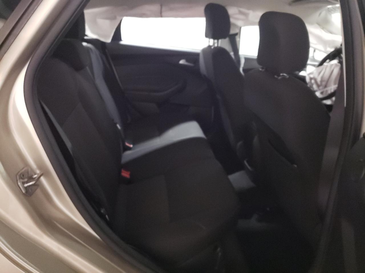 Photo 6 from auction – 2017 FORD FOCUS SEL with VIN 1FADP3M23HL213907