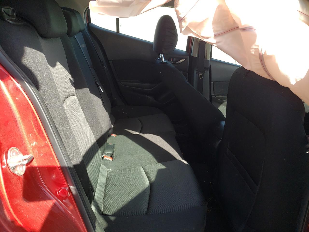 Photo 6 from auction – 2017 MAZDA 3 SPORT with VIN 3MZBN1K70HM104150