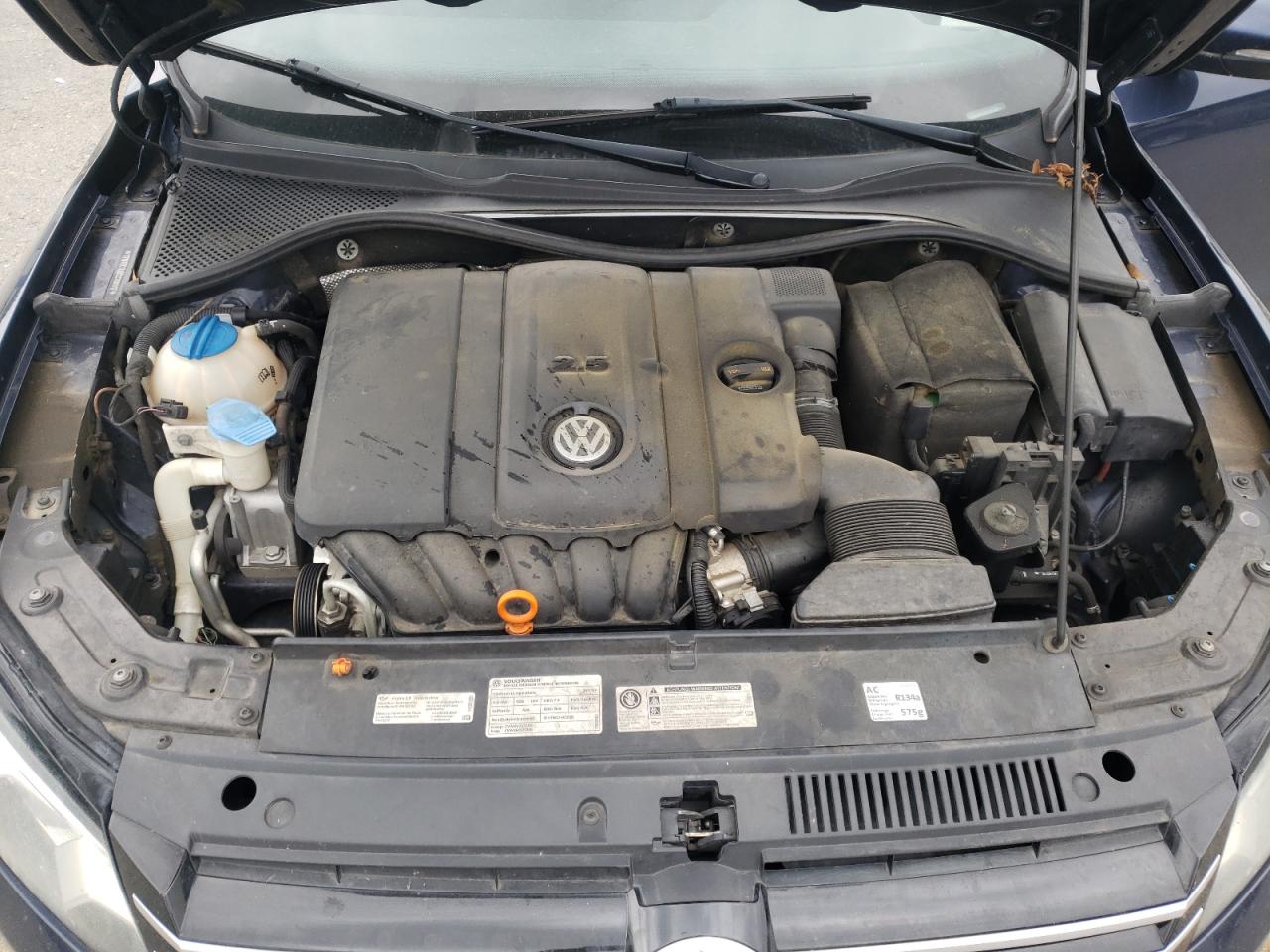 Photo 7 from auction – 2012 VOLKSWAGEN PASSAT S with VIN 1VWAH7A3XCC036017