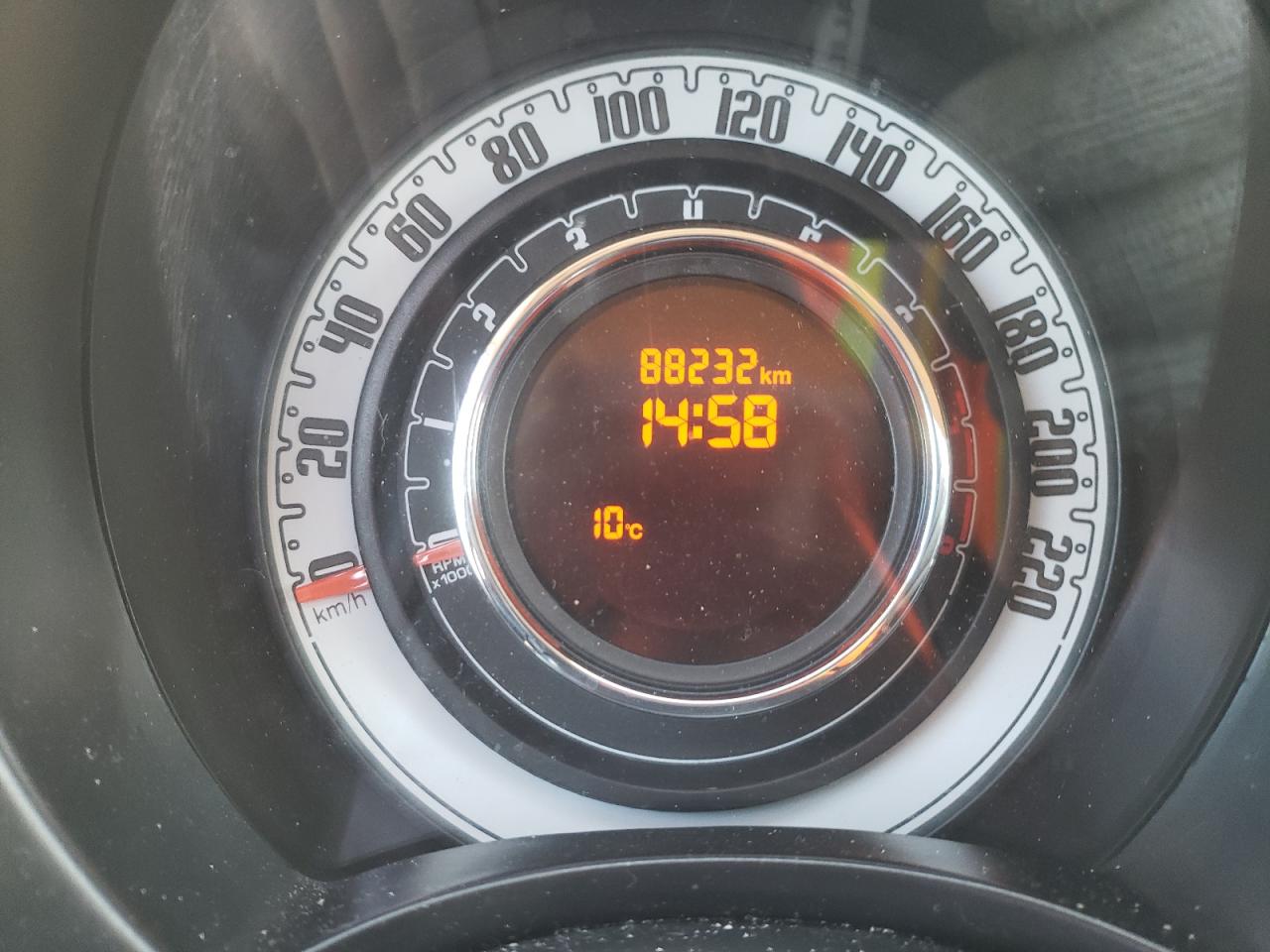 Photo 8 from auction – 2014 FIAT 500 LOUNGE with VIN 3C3CFFERXET270292