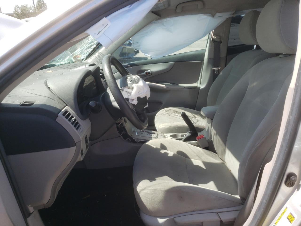 Photo 5 from auction – 2013 TOYOTA COROLLA with VIN 5YFBU4EE1DP138778
