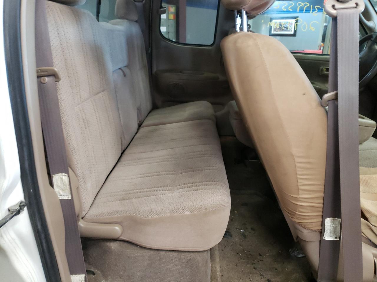 Photo 6 from auction – 2000 TOYOTA TUNDRA ACC with VIN 5TBBT4412YS059370