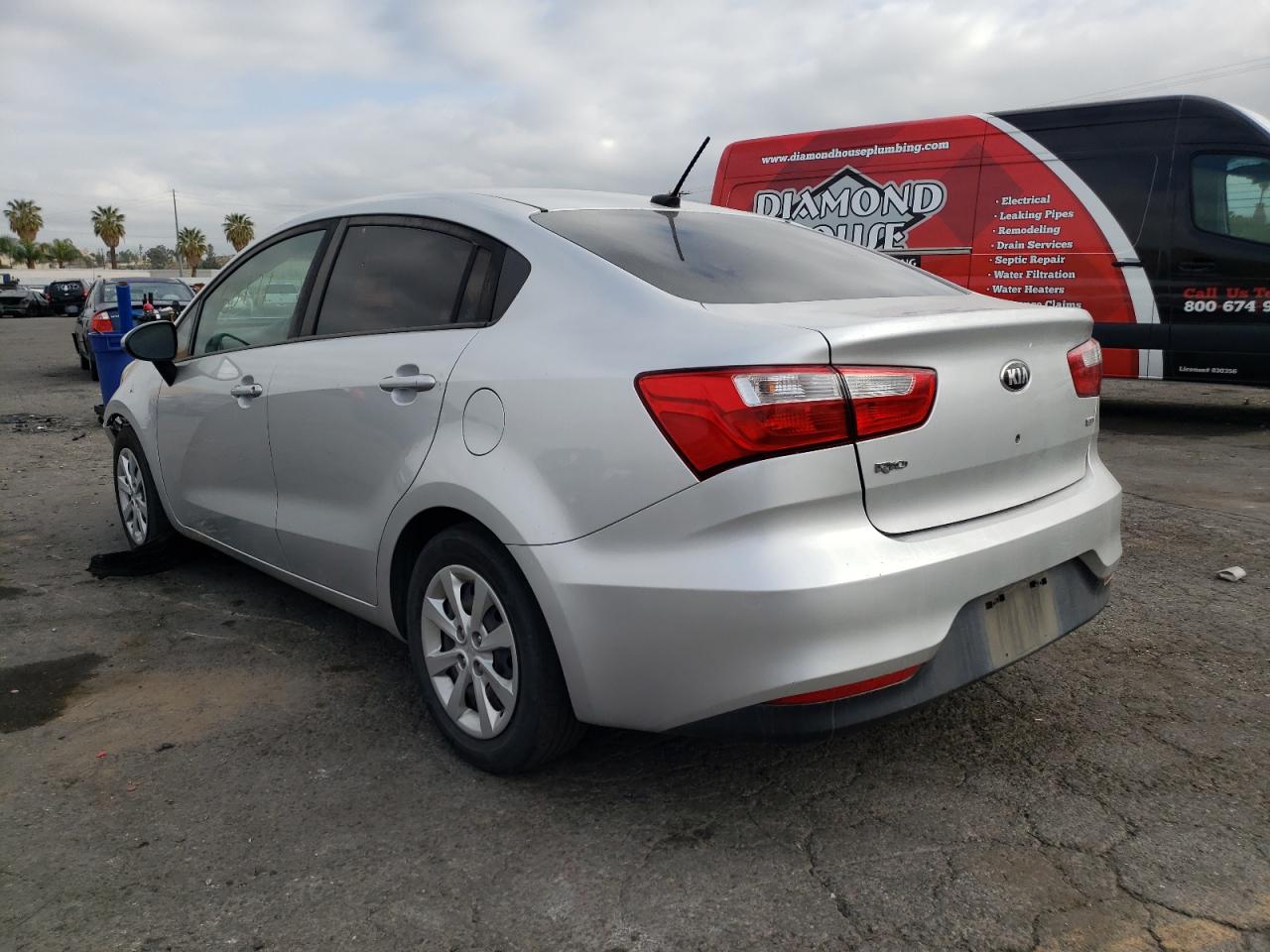 Photo 3 from auction – 2017 KIA RIO LX with VIN KNADM4A37H6036716
