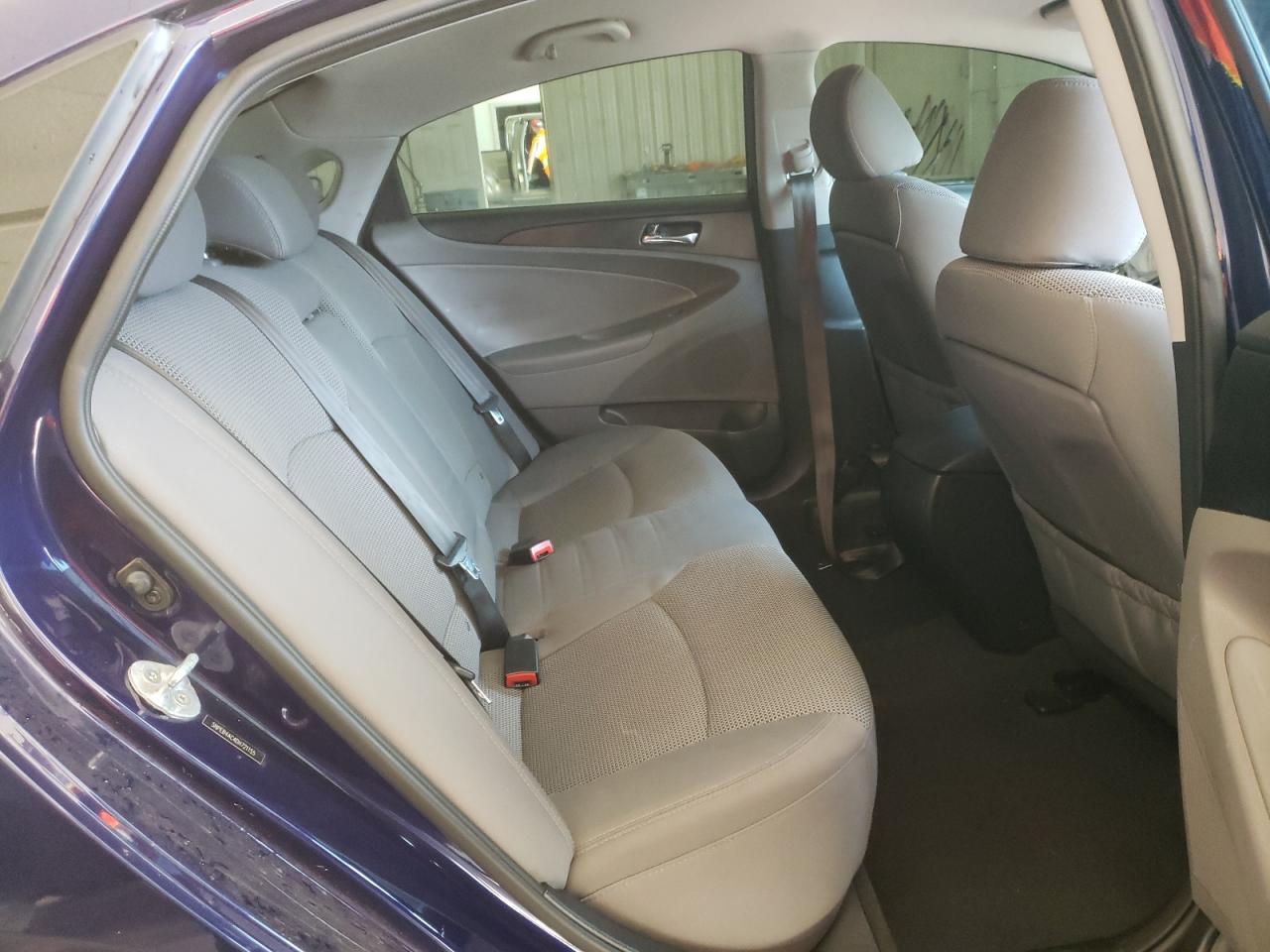 Photo 6 from auction – 2013 HYUNDAI SONATA GLS with VIN 5NPEB4AC4DH721155