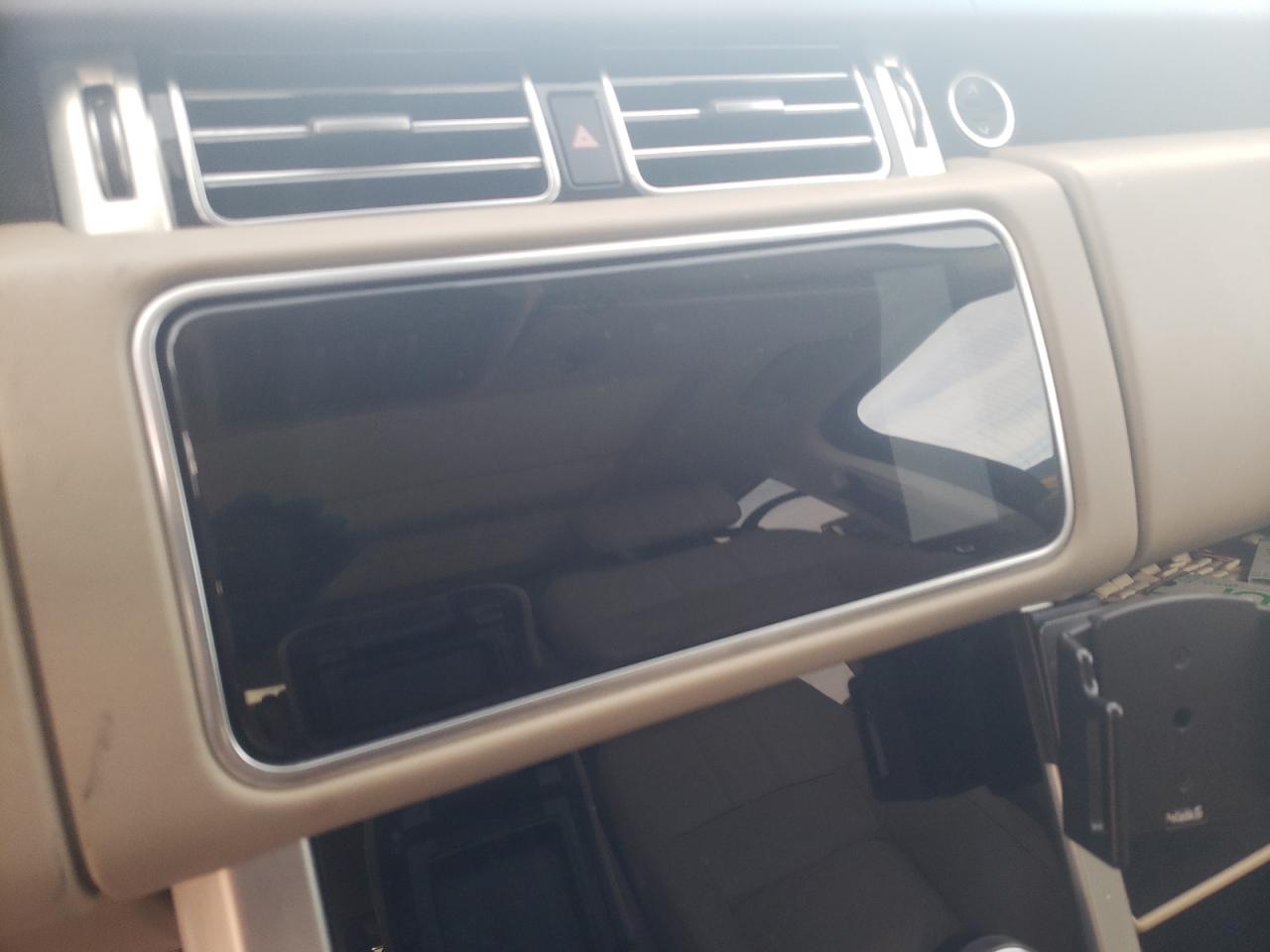 Zdjęcie 9 z aukcji – 2019 LAND ROVER RANGE ROVE z VIN SALGS2RE4KA538872