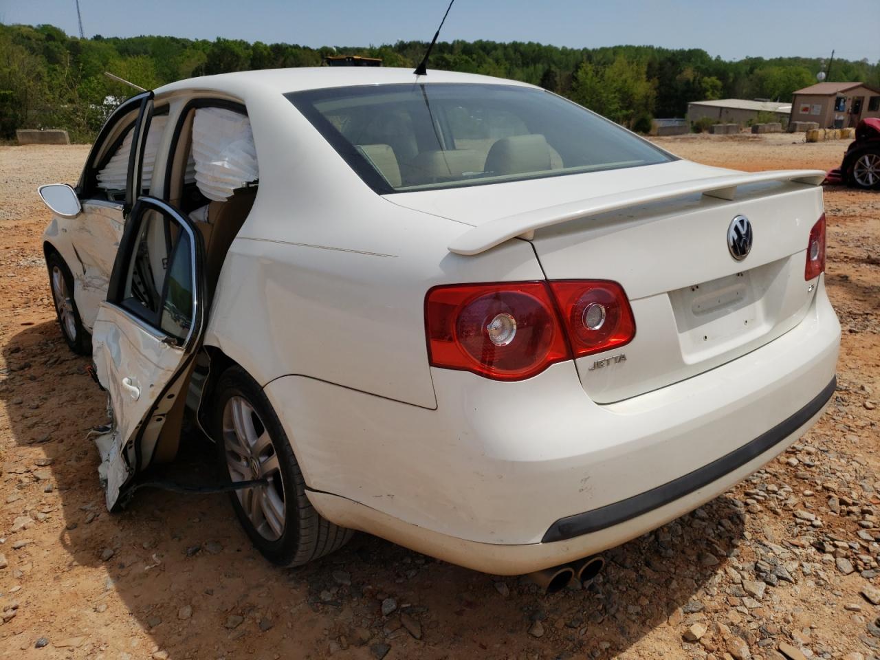 Photo 3 from auction – 2007 VOLKSWAGEN JETTA WOLF with VIN 3VWEF71K77M199887