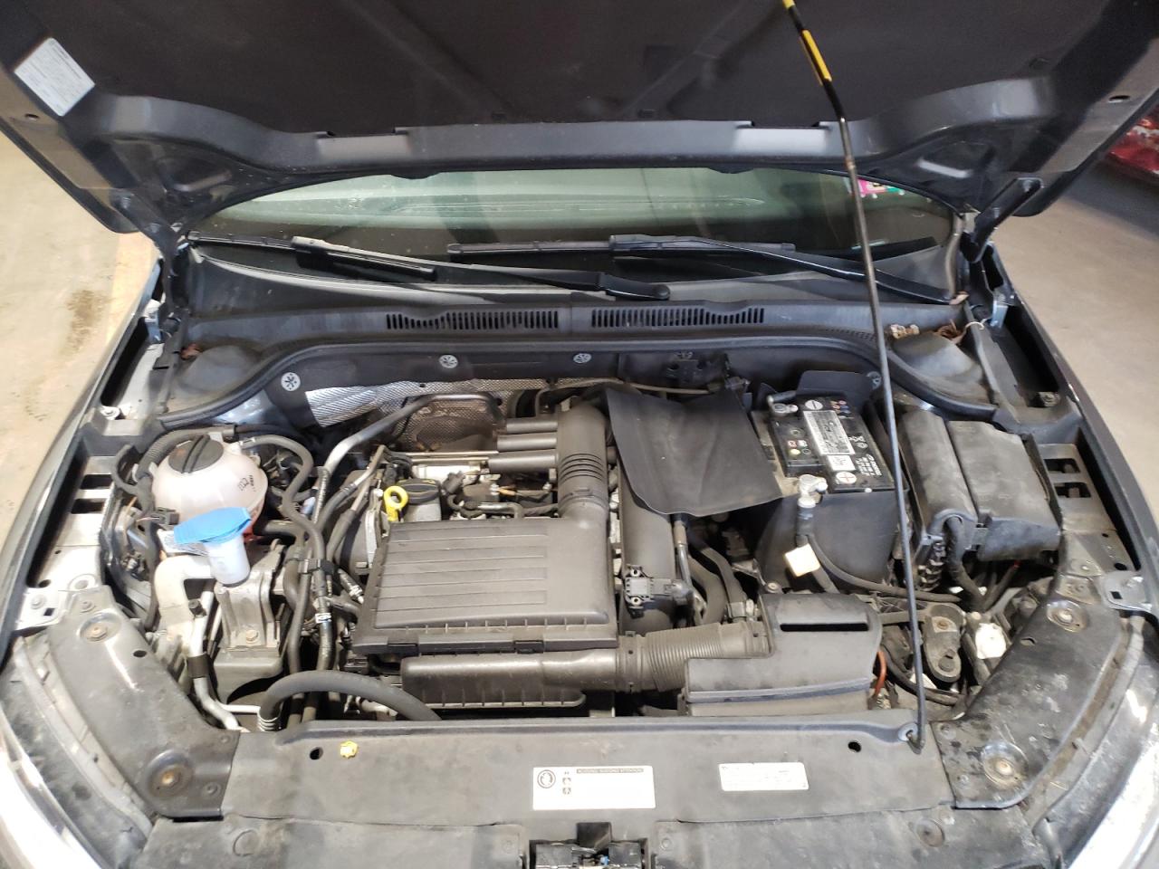 Photo 7 from auction – 2017 VOLKSWAGEN JETTA SE with VIN 3VWDB7AJ9HM408823