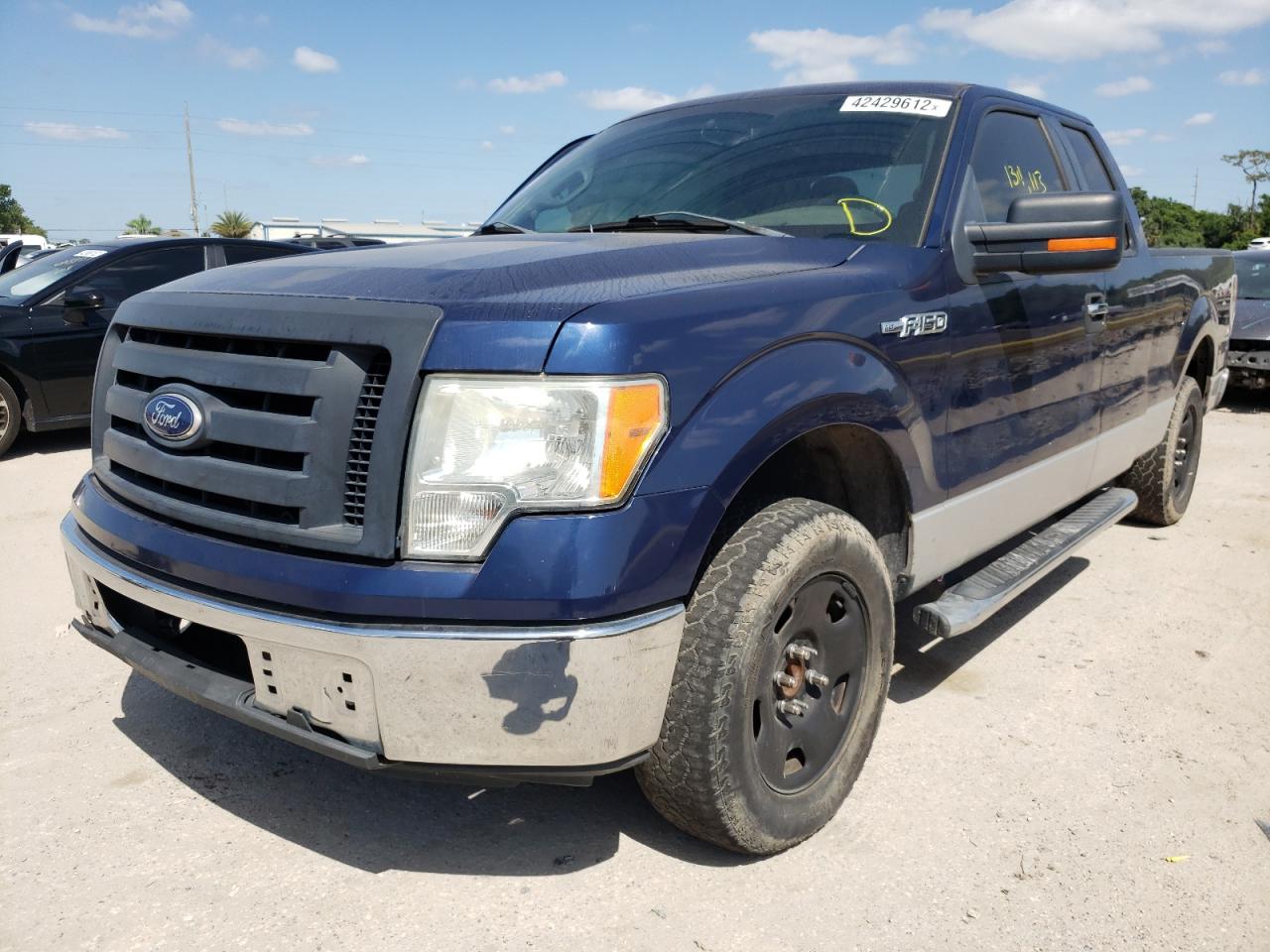 Photo 2 from auction – 2012 FORD F150 SUPER with VIN 1FTFX1CF7CFB06801