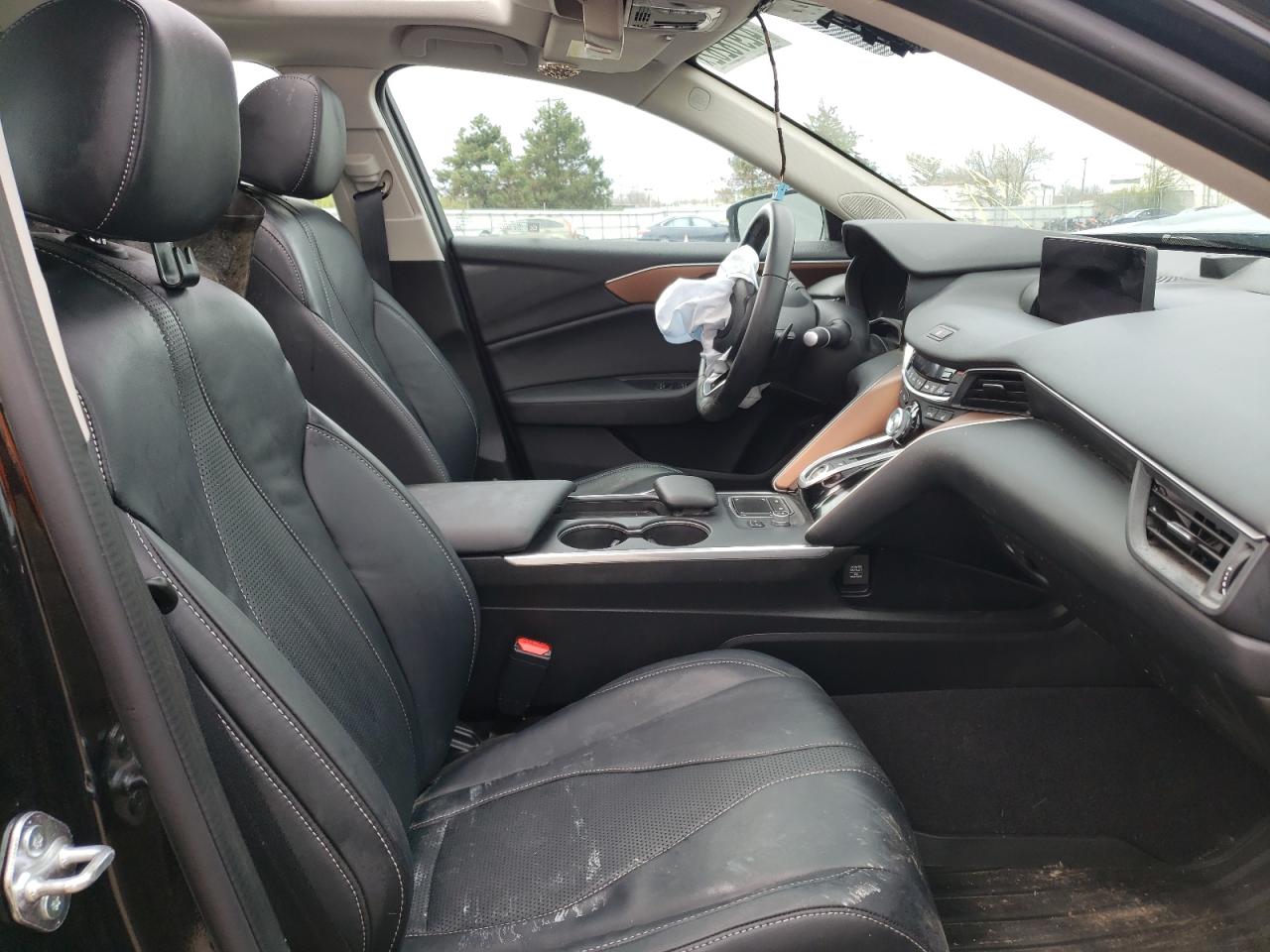 Photo 5 from auction – 2021 ACURA TLX TECHNO with VIN 19UUB5F42MA010582