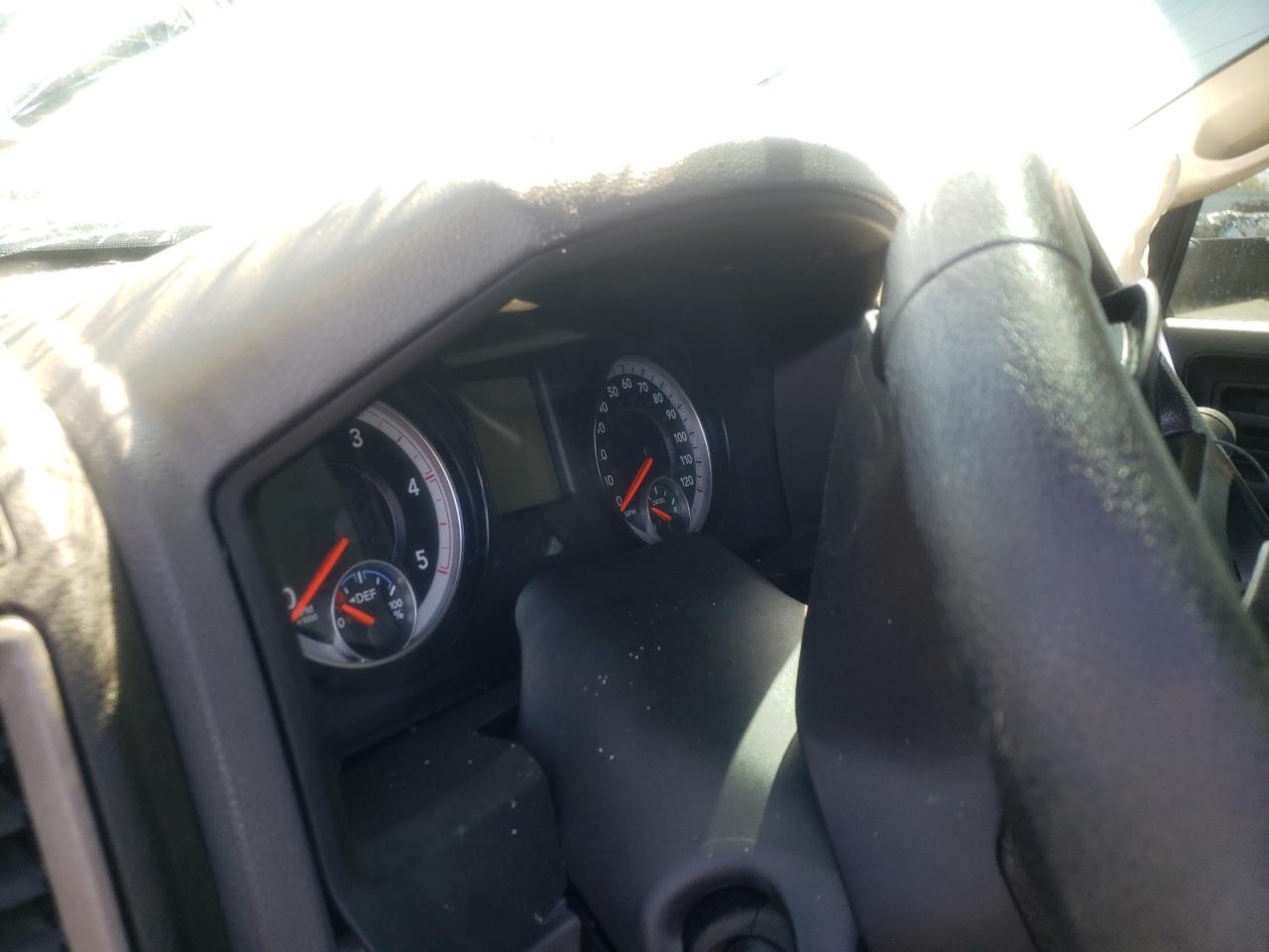 Photo 8 from auction – 2015 RAM 2500 ST with VIN 3C6UR5CL2FG611332