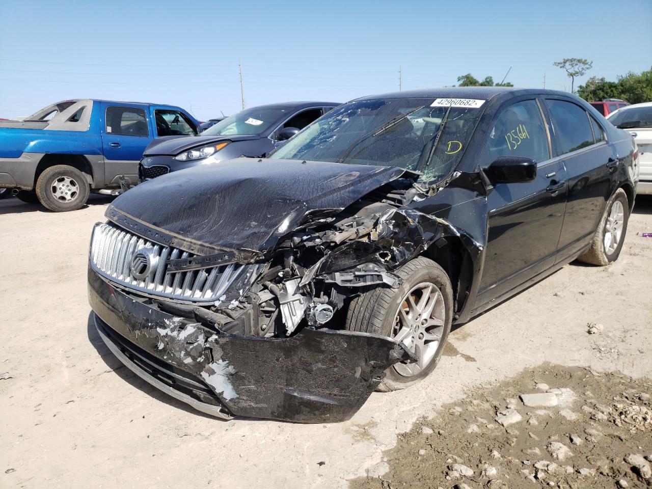 Photo 2 from auction – 2010 MERCURY MILAN with VIN 3MEHM0HA7AR607470