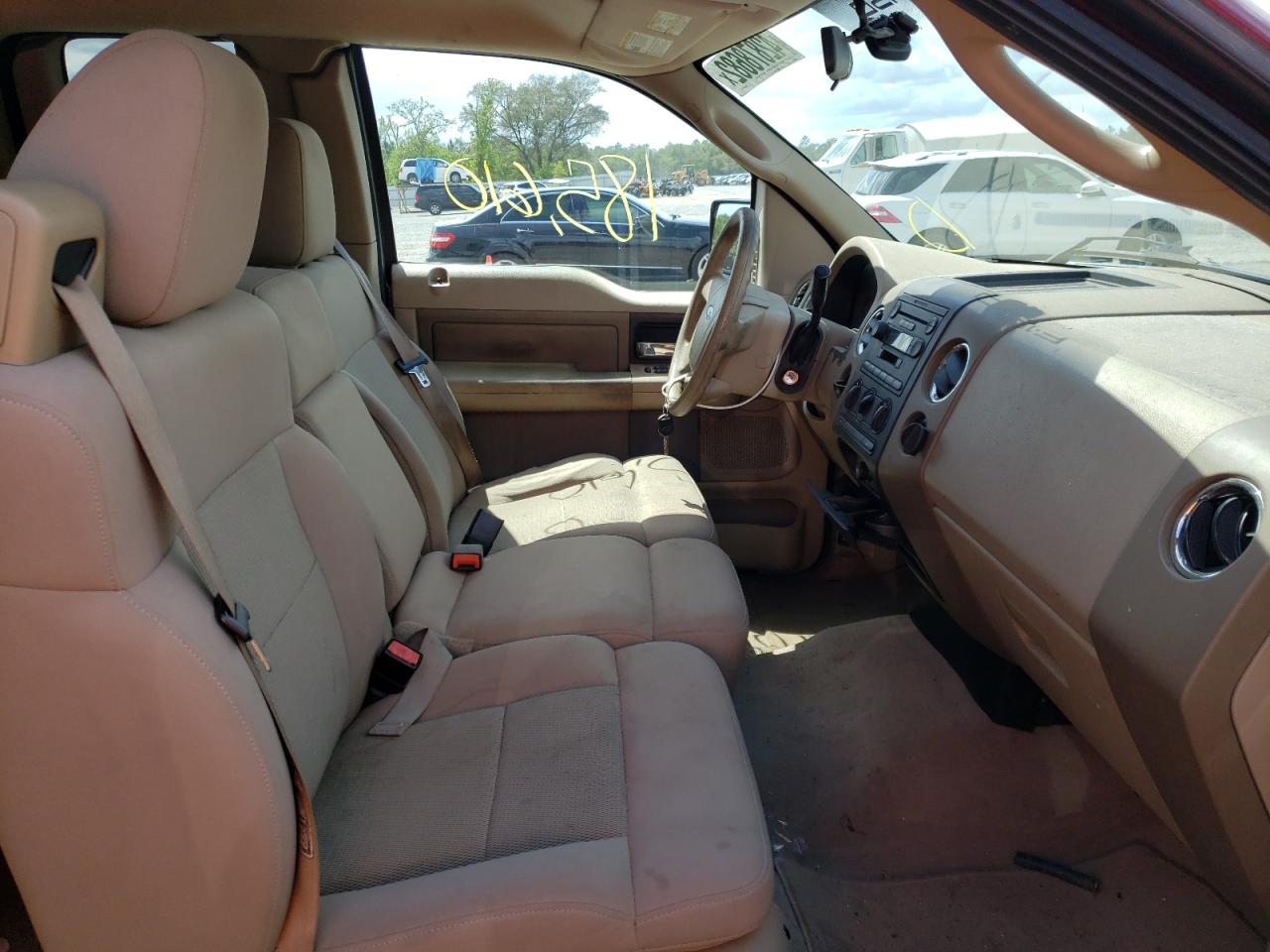 Photo 5 from auction – 2004 FORD F150 with VIN 1FTRX12WX4NA05774